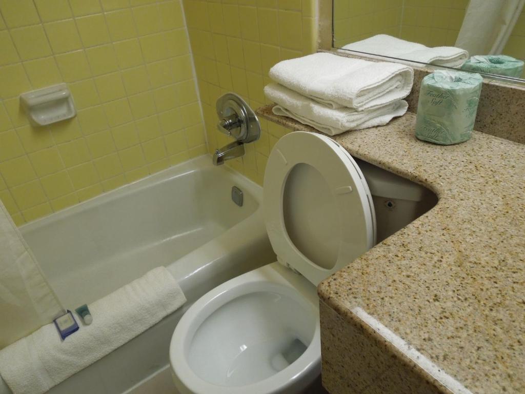 Belmont Inn & Suites 버지니아비치 객실 사진